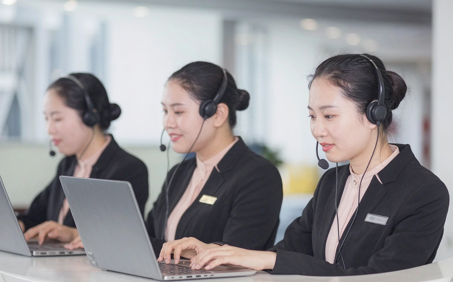 Polynectra customer service team